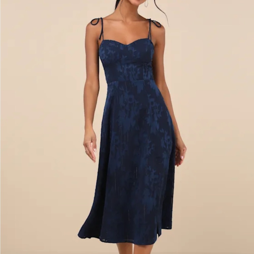 NWT Lulu’s Loveliest Looks Navy Blue Floral Jacquard Tie-Strap Midi Dress